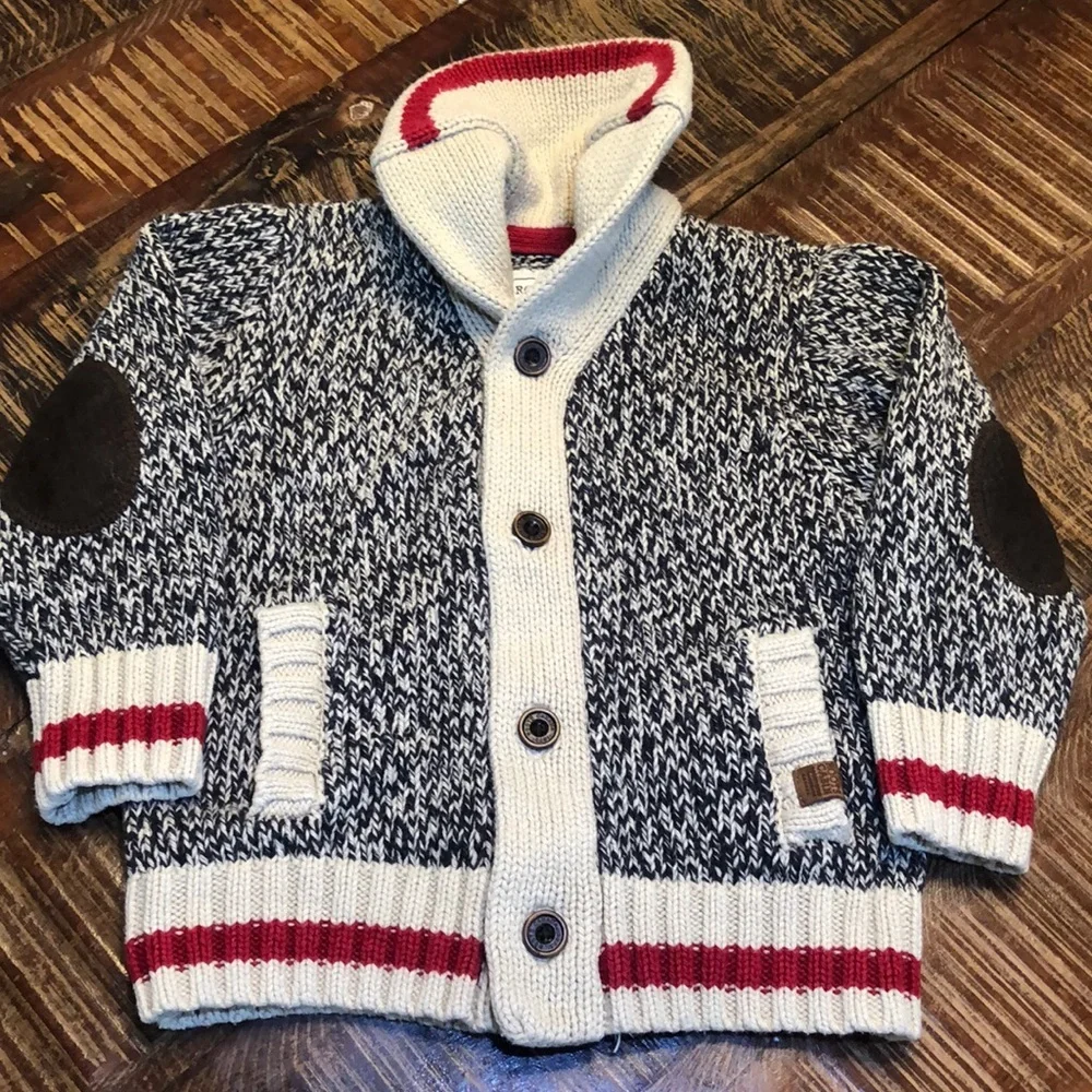 ROOTS button up Cabin Cardigan sweater - Picture 2 of 6